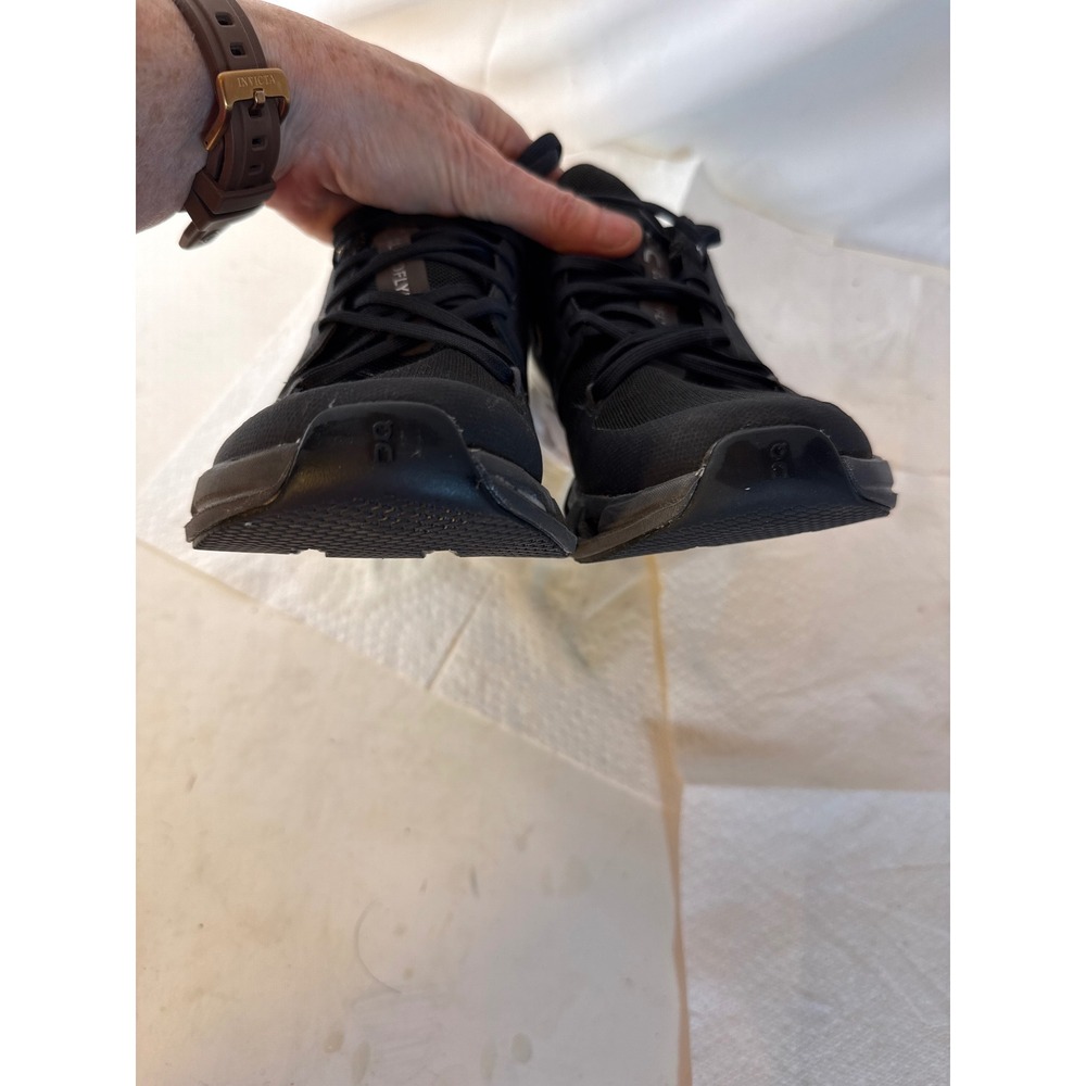 On Cloudflyer Black White Running Shoes Womens 8 71.98671 Swiss Engineering - Picture 6 of 10